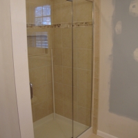 Shower_door&panel_with_header